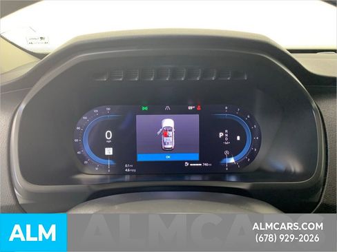 Used 2024 Volvo XC90 B6 Plus image 23