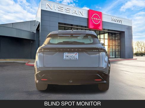 Used 2024 Nissan Ariya FWD image 9