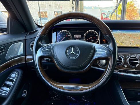 Used 2015 Mercedes-Benz S 550 4MATIC Sedan image 21