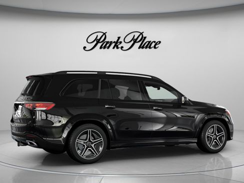 New 2026 Mercedes-Benz GLS 450 4MATIC image 23