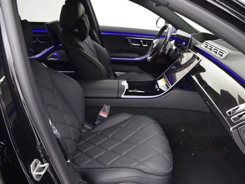New 2026 Mercedes-Benz Maybach S 580 4MATIC image 16