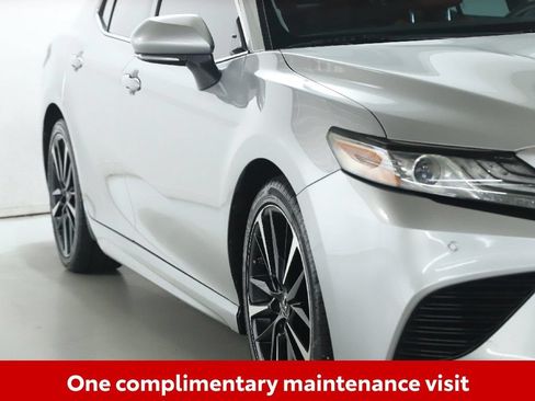 Used 2018 Toyota Camry XSE FWD image 10