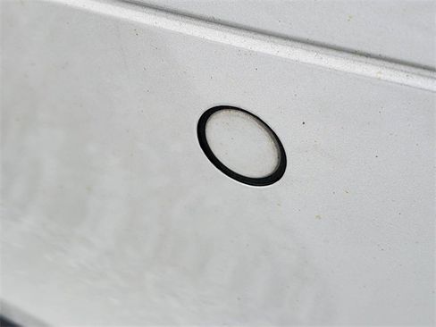 Used 2021 Volvo S60 T5 R-Design image 9