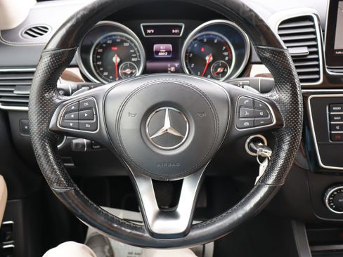 Used 2019 Mercedes-Benz GLS 450 4MATIC image 21