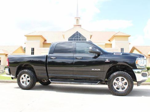 Used 2019 RAM 2500 Big Horn AWD/4WD image 3