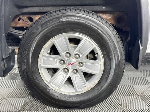 Used 2014 GMC Sierra 1500 SLE image 30