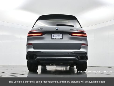Used 2023 BMW X7 xDrive40i w/ Executive Package image 53