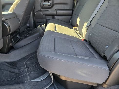 Used 2023 Chevrolet Silverado 1500 Custom image 11