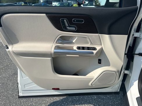 Used 2025 Mercedes-Benz GLA 250 image 25