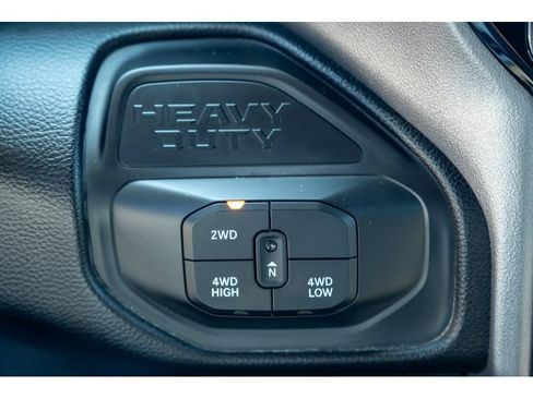 Used 2025 RAM 2500 Big Horn AWD/4WD image 28