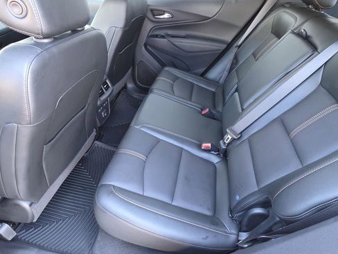 Used 2023 Chevrolet Equinox Premier image 9