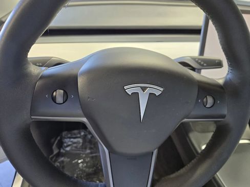 Used 2023 Tesla Model Y Performance AWD/4WD image 15