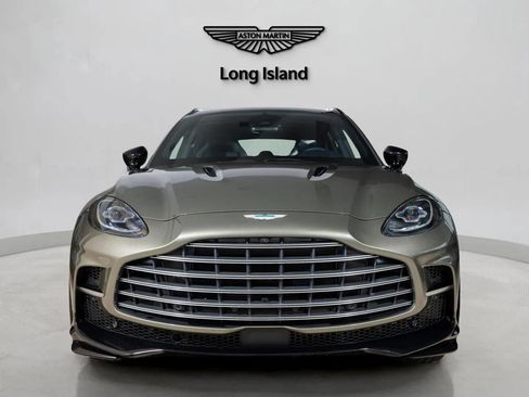New 2026 Aston Martin DBX 707 image 2