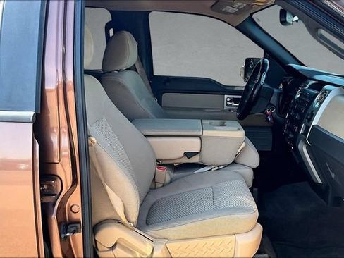 Used 2011 Ford F150 XLT w/ XLT Chrome Pkg AWD/4WD image 5