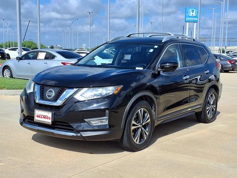 Used 2017 Nissan Rogue SL FWD image 4