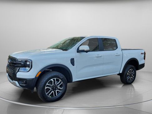 New 2025 Ford Ranger Lariat w/ FX4 Off-Road Package image 2