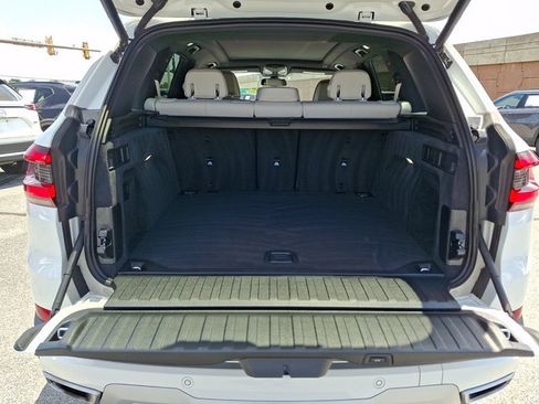 Used 2021 BMW X5 xDrive40i w/ Executive Package AWD/4WD image 30