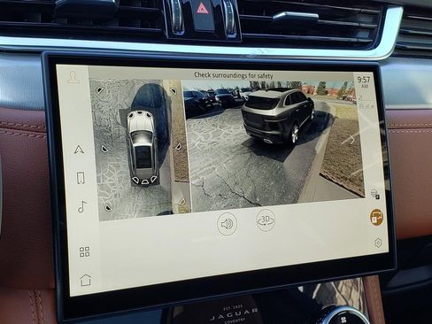 New 2026 Jaguar F-PACE R-Dynamic S image 25