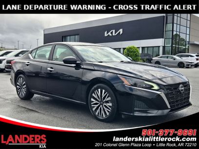 Used 2024 Nissan Altima 2.5 SV