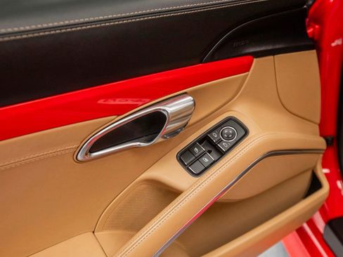 Used 2016 Porsche Boxster GTS image 31