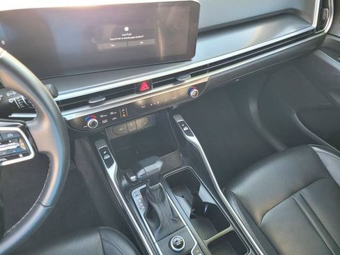 Used 2024 Kia Sorento S FWD image 22