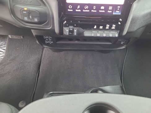 New 2026 RAM 2500 Tradesman image 25