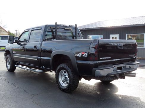 Used 2005 Chevrolet Silverado 2500 LT w/ Heavy-Duty Power Package image 4
