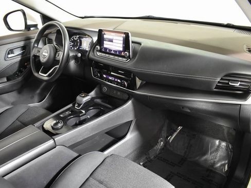 Certified 2023 Nissan Rogue SV image 34