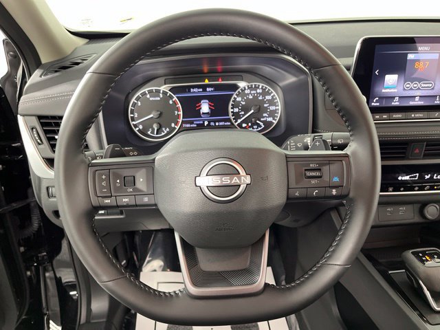 Certified 2026 Nissan Rogue SV FWD image 21