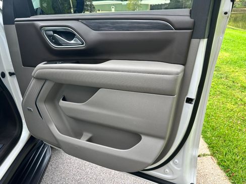 Used 2022 GMC Yukon SLT w/ SLT Premium Package RWD image 31