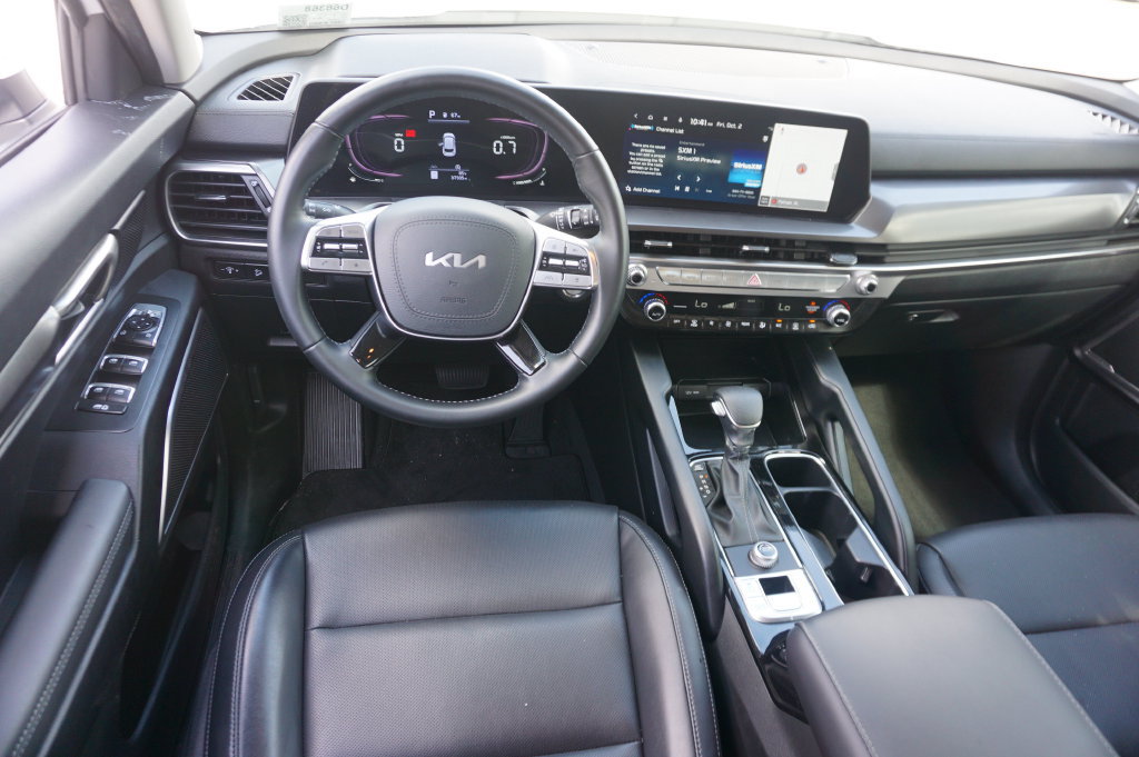 Used 2024 Kia Telluride LX FWD image 6