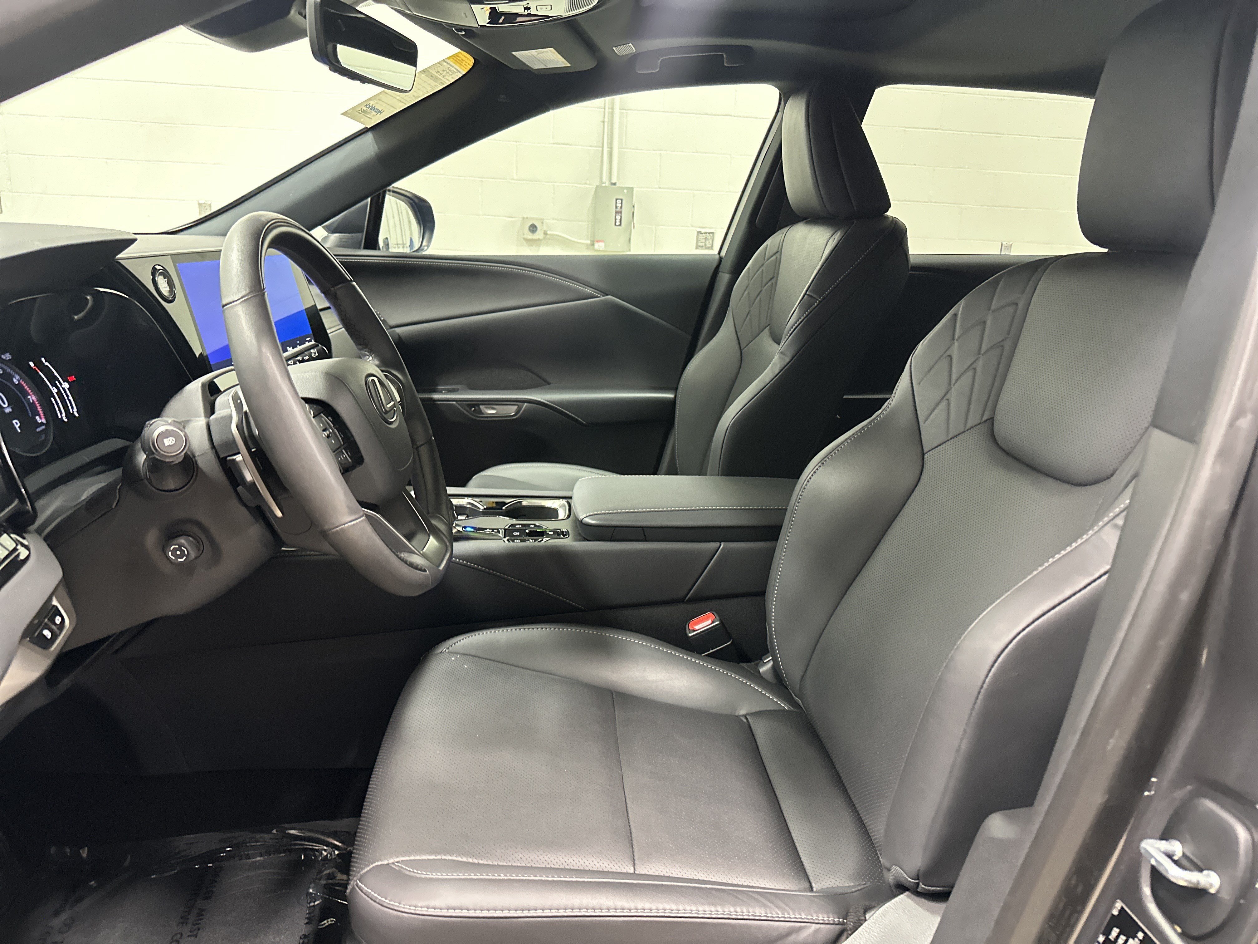Certified 2024 Lexus RX 350 Premium w/ Convenience Package AWD/4WD image 16