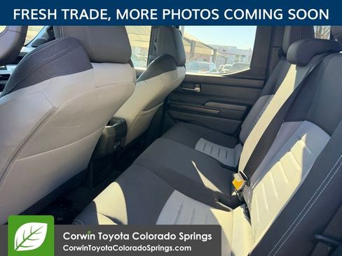 Used 2025 Toyota Tacoma TRD Sport w/ TRD Sport Upgrade Package image 11