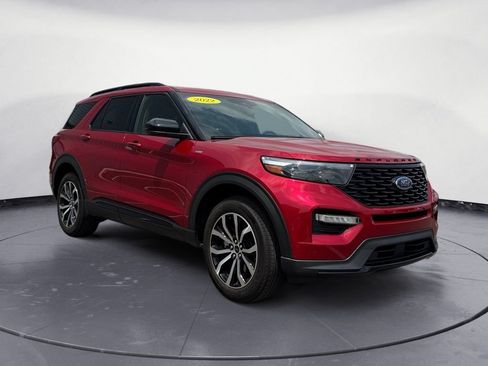 Used 2022 Ford Explorer ST-Line w/ Class IV Trailer Tow Package AWD/4WD image 13