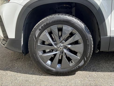 Certified 2023 Volkswagen Taos S image 8