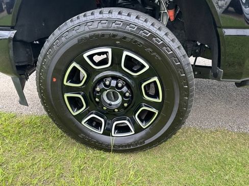 Used 2026 Ford F250 Platinum w/ FX4 Off-Road Package AWD/4WD image 7
