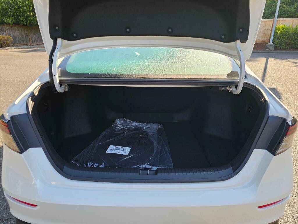 New 2026 Honda Accord LX image 18