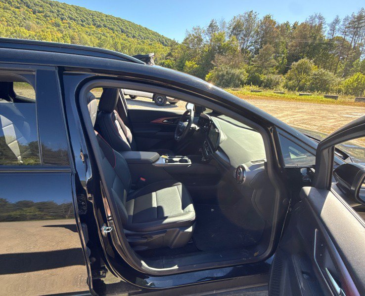 Used 2025 Chevrolet Equinox EV RS AWD/4WD image 6