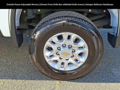 Used 2023 Chevrolet Silverado 3500 LT w/ Snow Plow Prep/Camper Package image 16