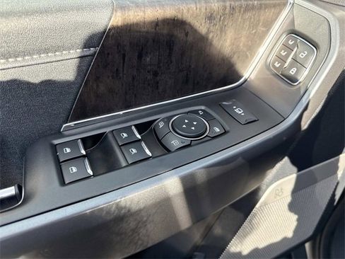 Used 2024 Ford F250 Lariat w/ Lariat Ultimate Package image 10