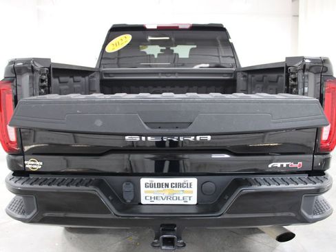 Used 2022 GMC Sierra 2500 AT4 image 16