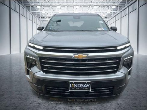 New 2026 Chevrolet Traverse High Country AWD/4WD image 2