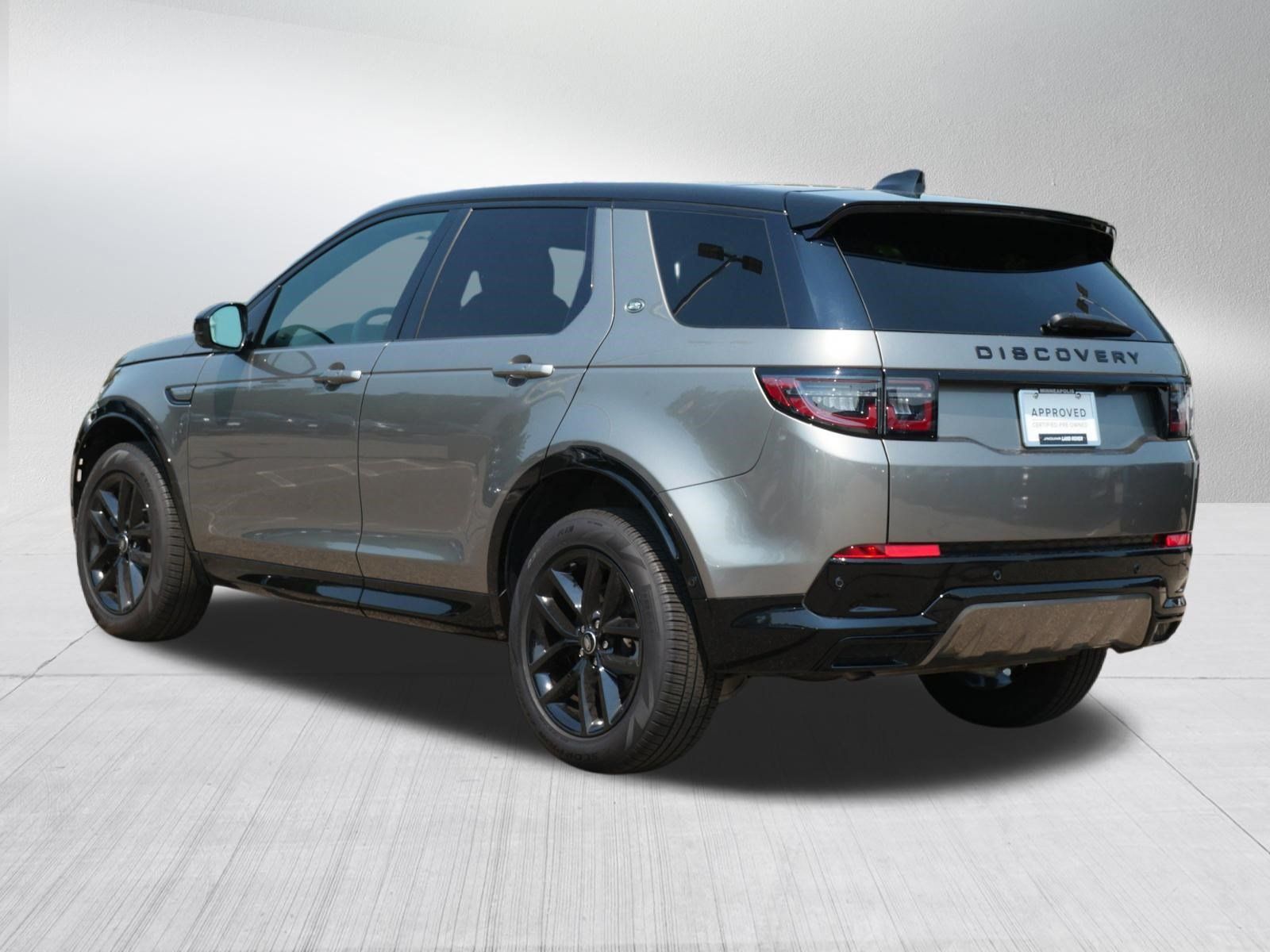 Certified 2024 Land Rover Discovery Sport Dynamic SE AWD/4WD image 3