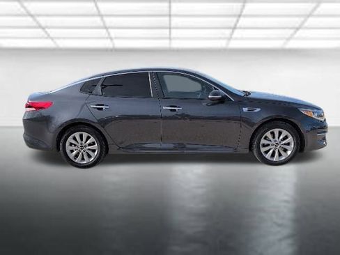 Used 2017 Kia Optima LX image 27