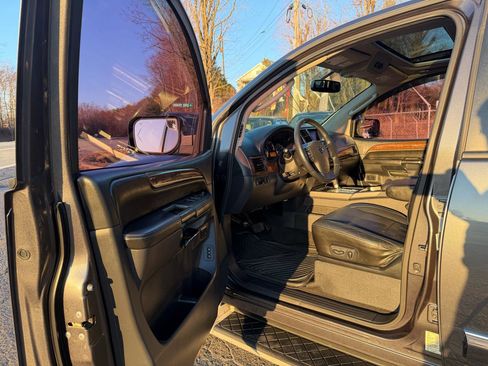 Used 2012 Nissan Armada Platinum image 9