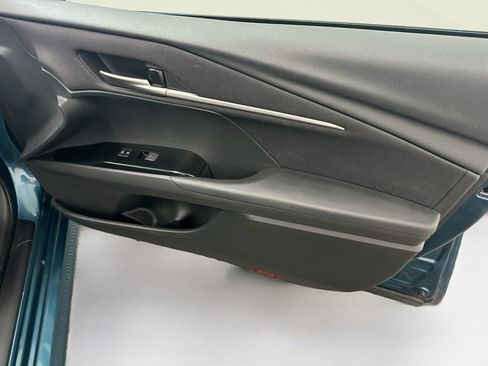 Used 2025 Toyota Camry LE FWD image 33