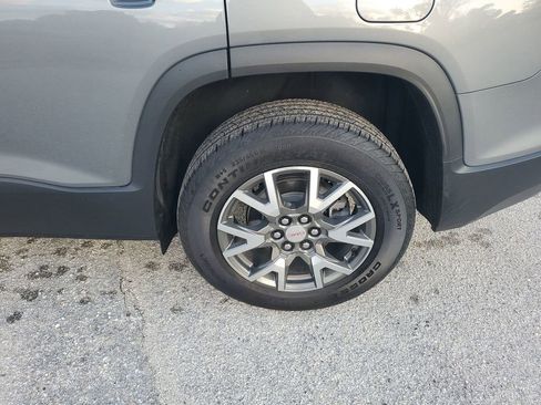 Used 2022 GMC Acadia SLE w/ Driver Convenience Package image 20