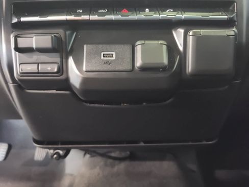 Used 2020 GMC Sierra 1500 4x4 Crew Cab image 22