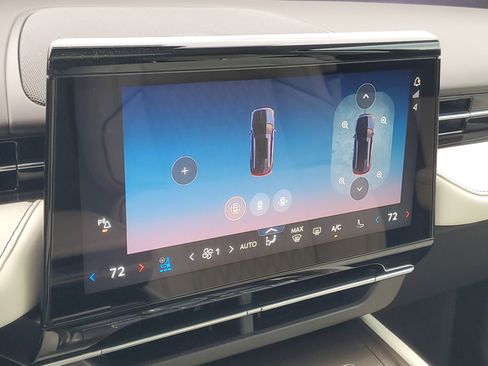 New 2026 Lincoln Nautilus Black Label AWD/4WD image 25