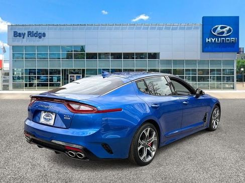 Used 2019 Kia Stinger GT1 image 2
